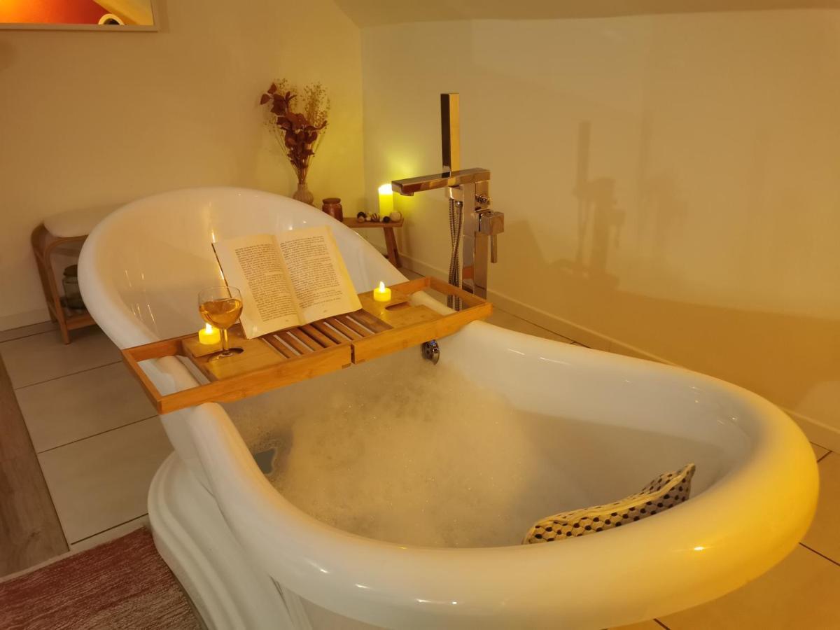 Les Lits De L'Arz Bed and Breakfast Malansac Exteriör bild