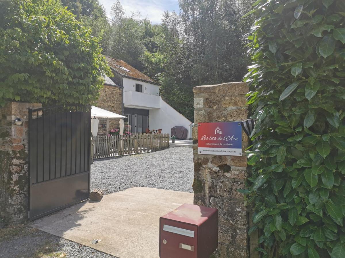 Les Lits De L'Arz Bed and Breakfast Malansac Exteriör bild
